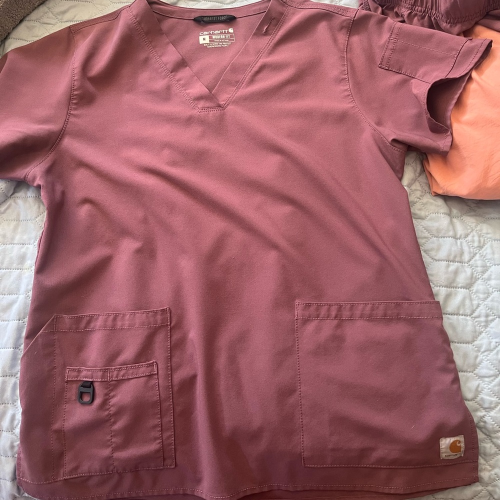 Mauve Carhartt Women’s Scrubs